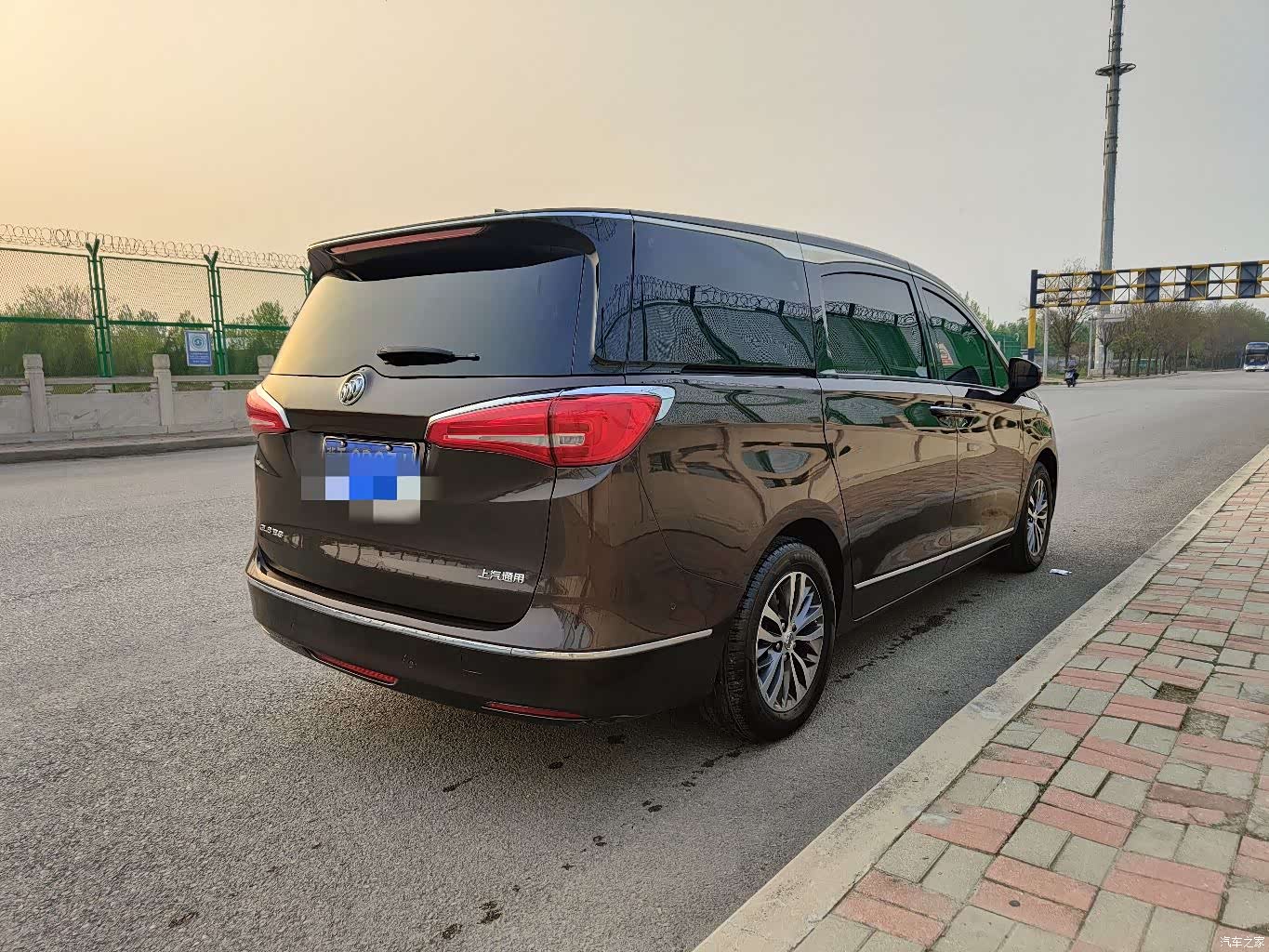 Buick GL8, 2019 6