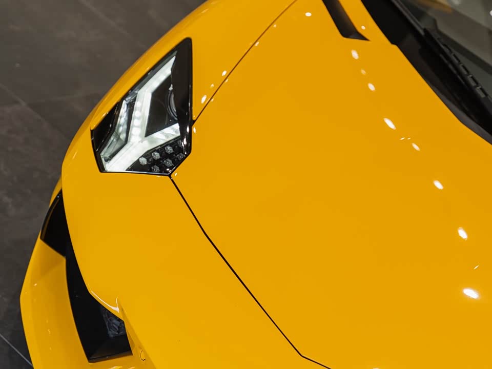 Lamborghini Aventador
