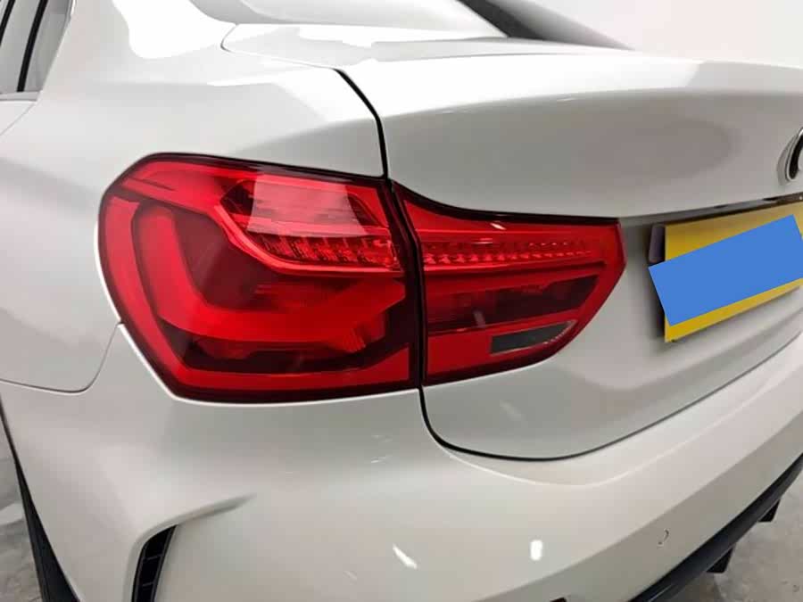 BMW 1 Series 2021, фото 10