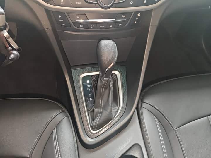 Buick Excelle GX 2019 18T АКПП hu lian Elite guo V