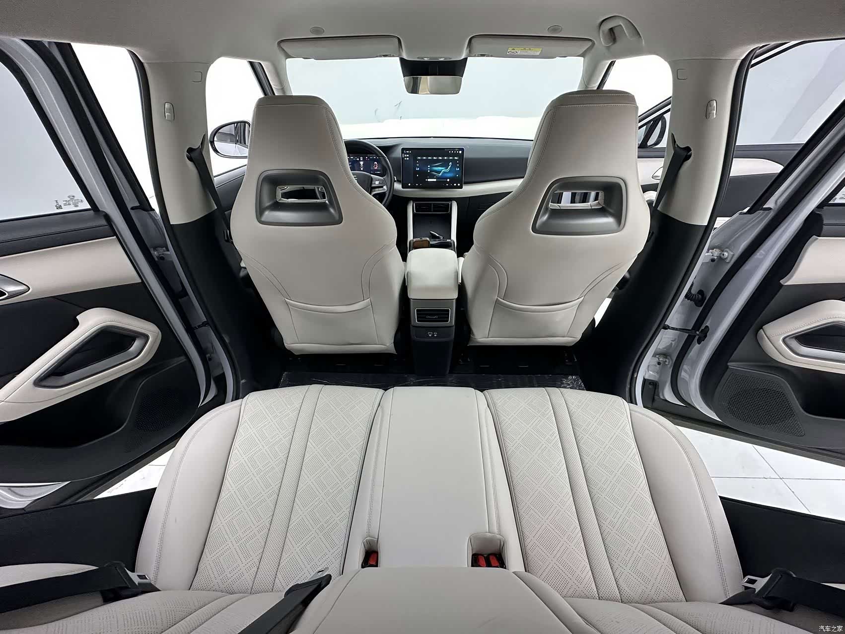 BYD Yuan, 2025 10