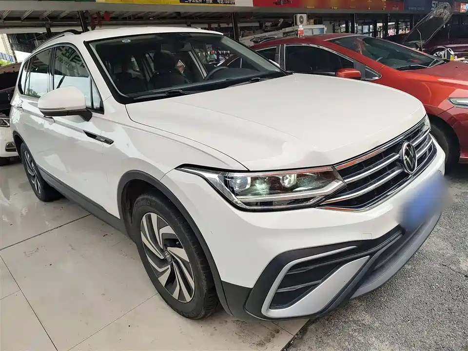 Volkswagen Tiguan L Volkswagen Tiguan L