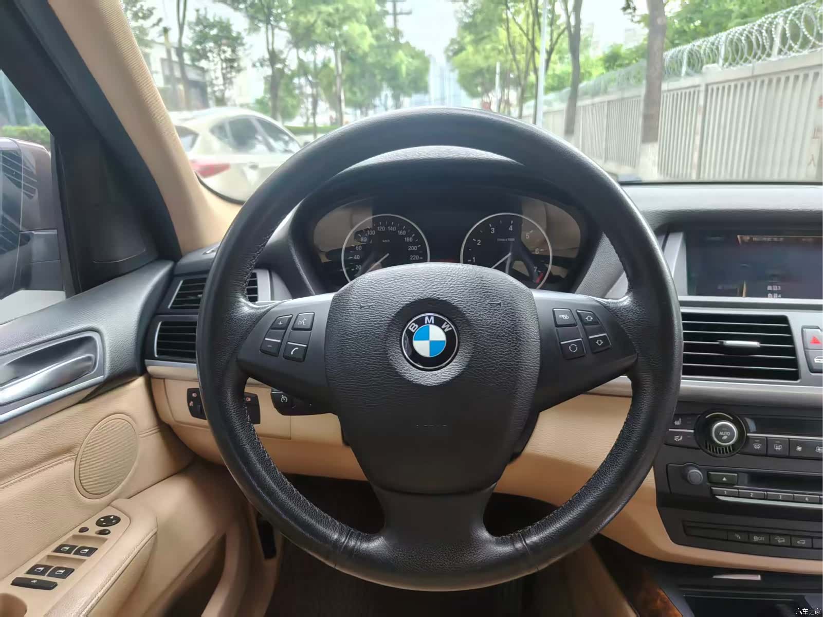 BMW X5, 2011 6