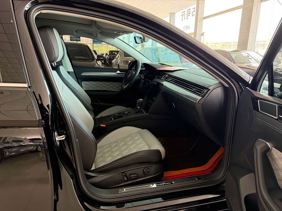 Volkswagen Magotan 2023, фото 7