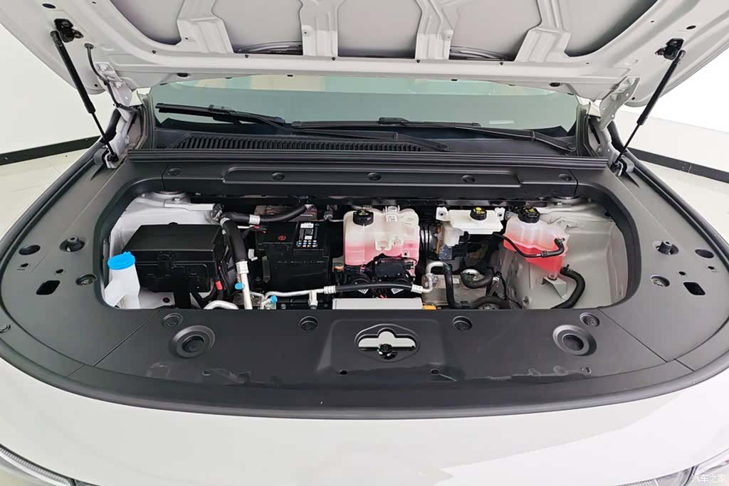 Leapmotor C10, 2025 10