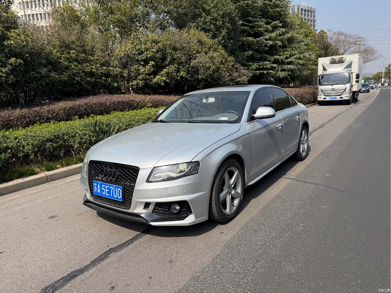 Audi A4L, 2012 1