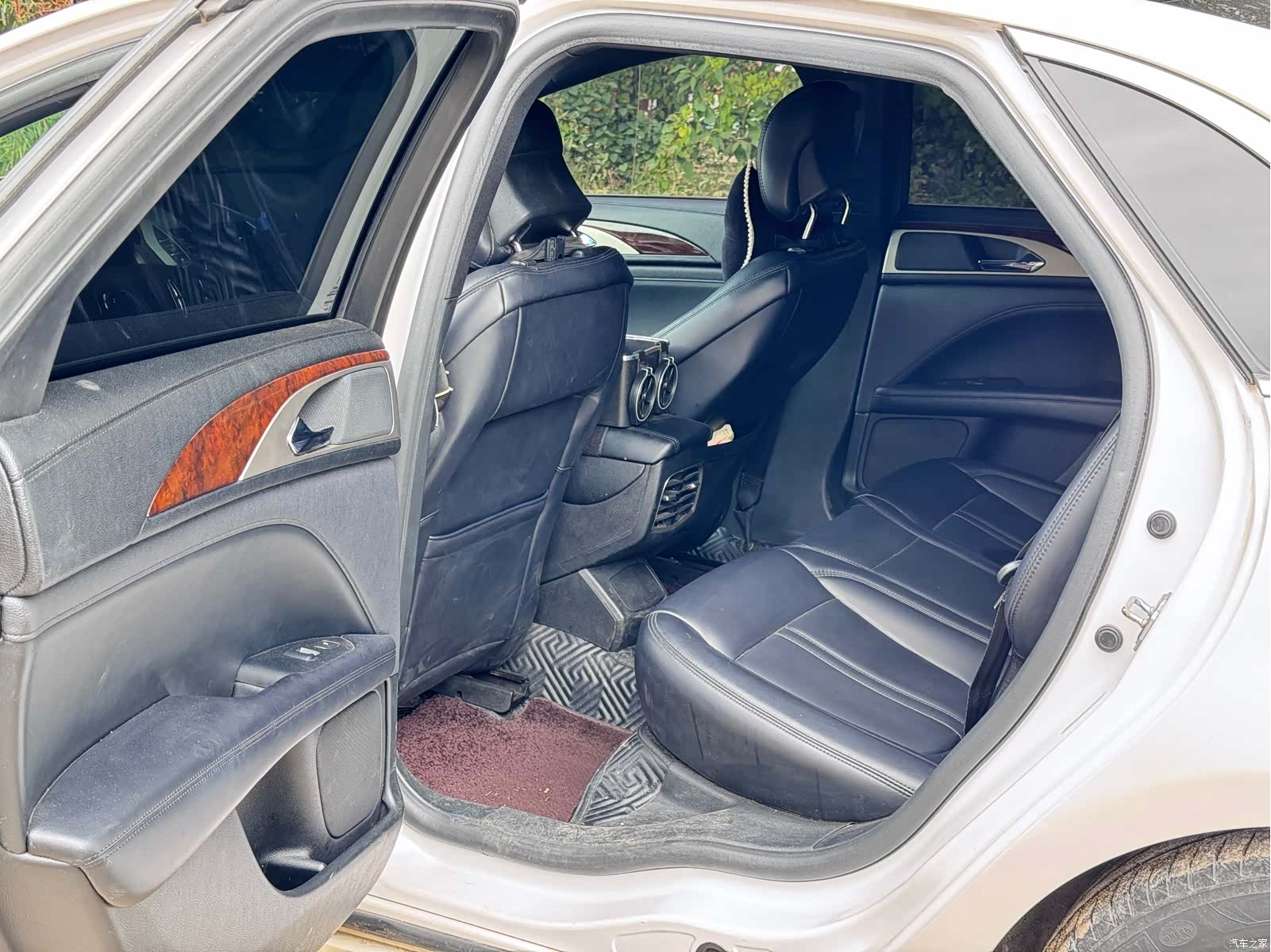 Lincoln MKZ, 2019 15