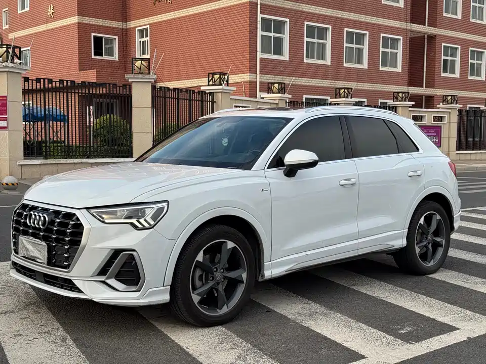 Audi Q3 Audi Q3