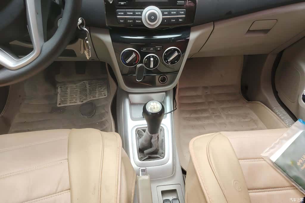 Changan V3, 2017 16