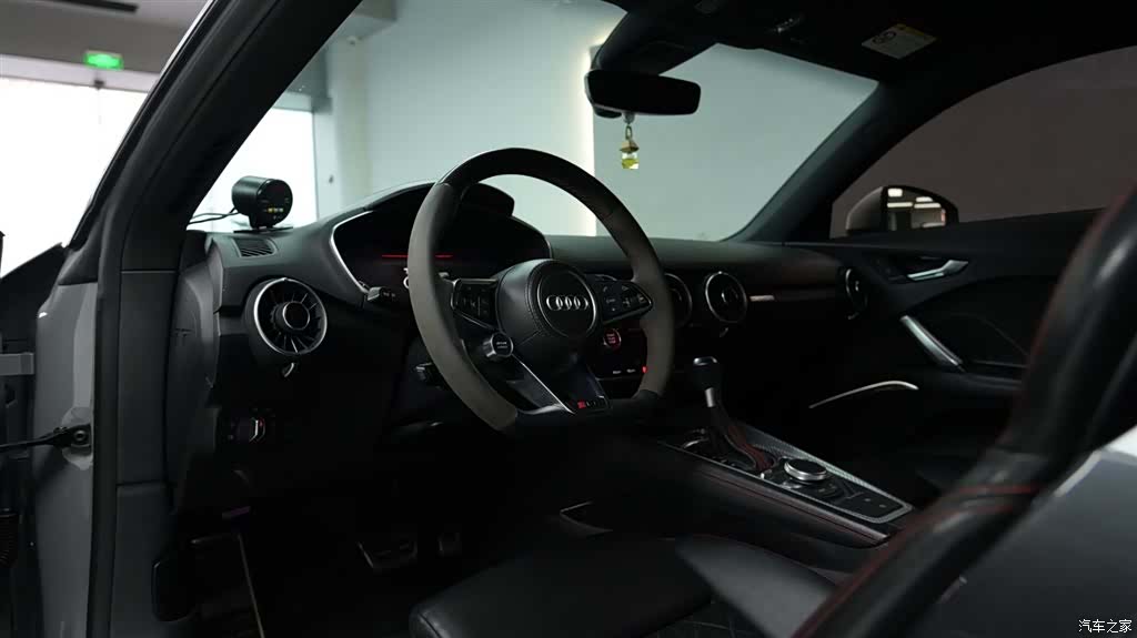 Audi TT, 2018 10