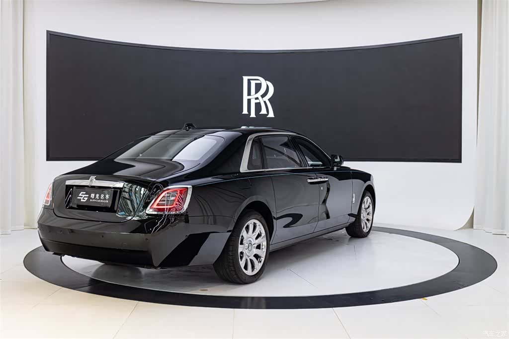 Rolls-Royce Ghost, 2023 4