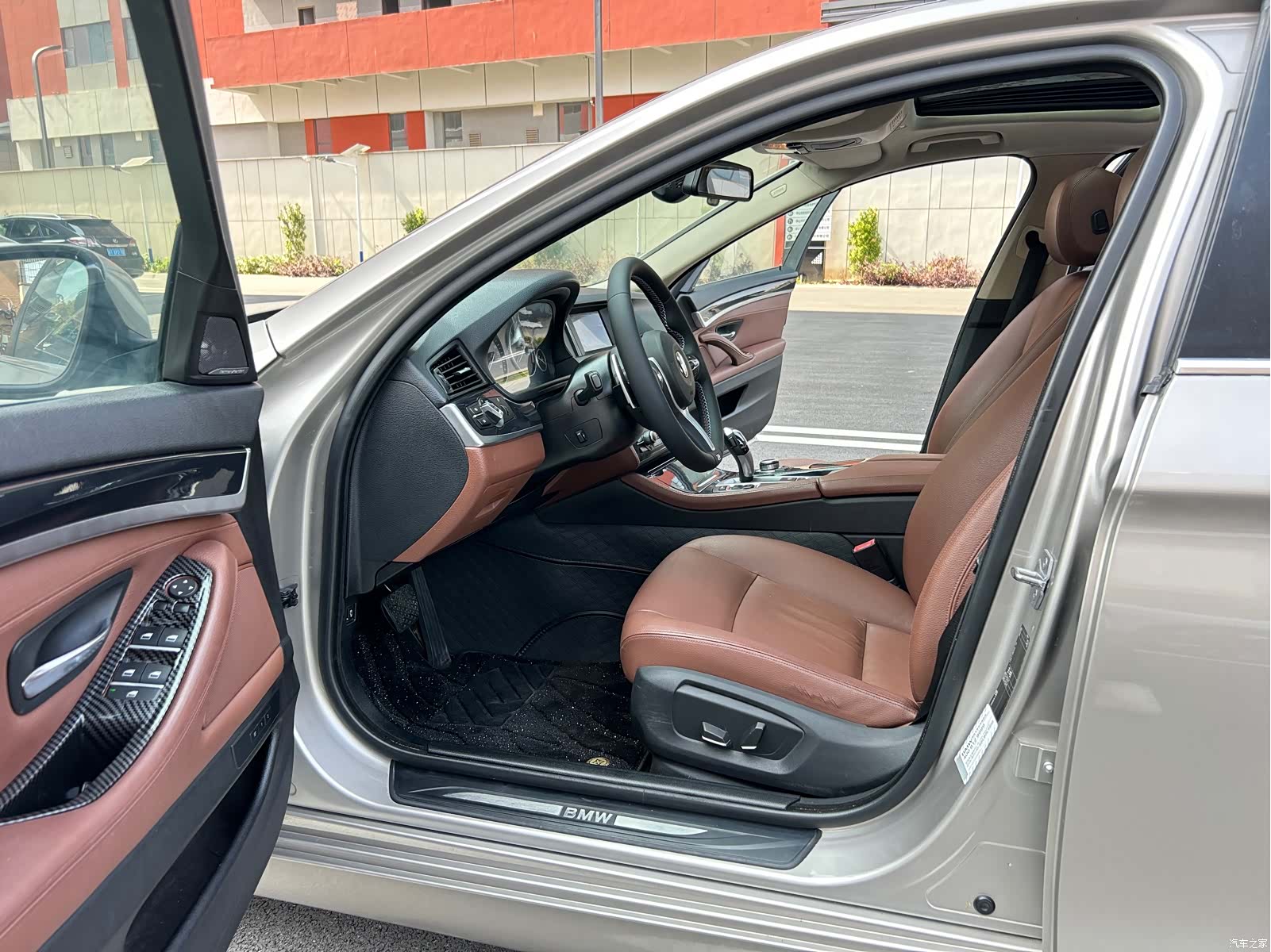 BMW 5 Series, 2017 все фото