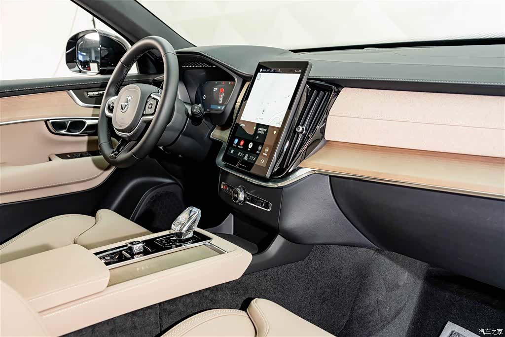 Volvo XC90, 2026 18