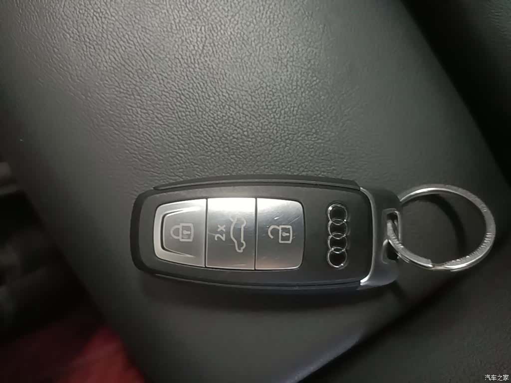 Audi Q5 e-tron, 2024 9
