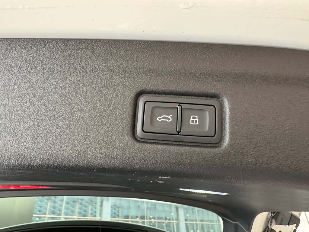 Audi e-tron, 2025 13