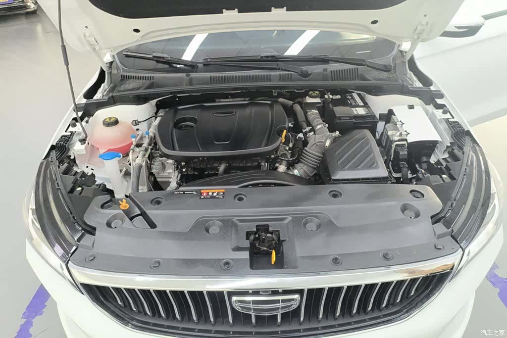 Geely Emgrand, 2024 10