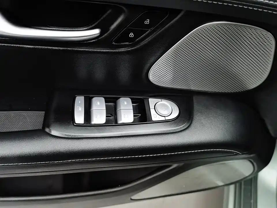 HarmonyOS Ask the world M5