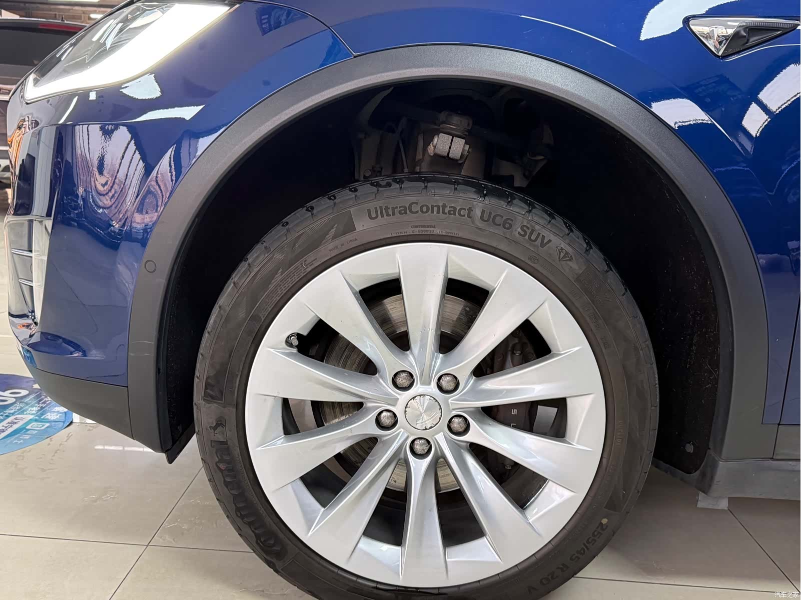 Tesla Model X, 2018 10