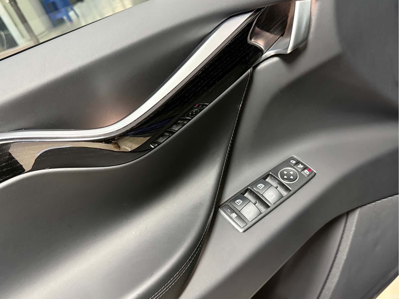 Tesla Model X, 2018 28