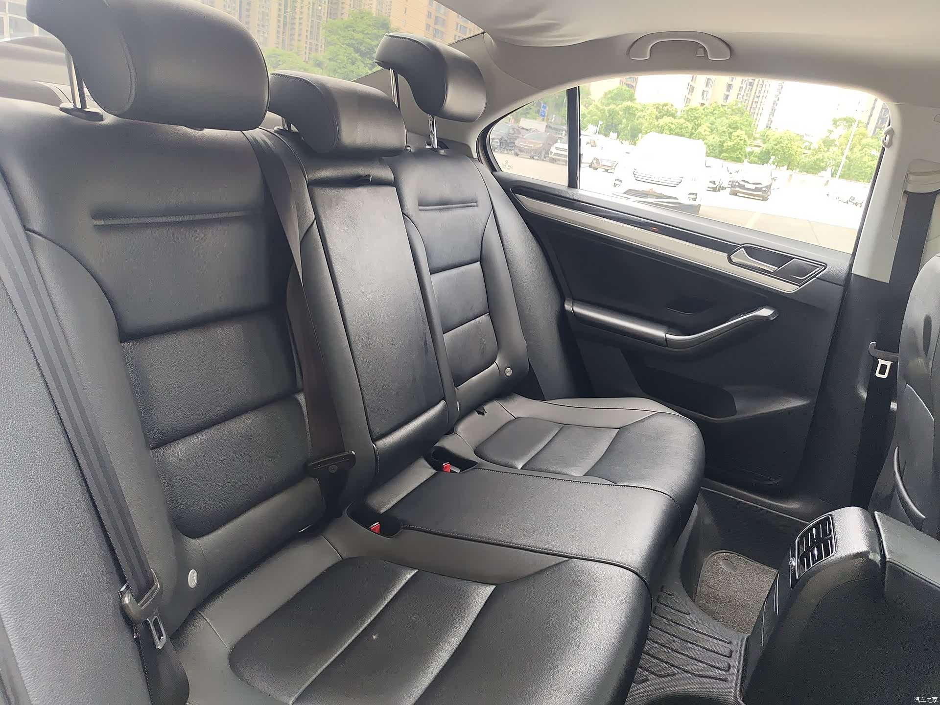 Volkswagen Sagitar, 2016 17