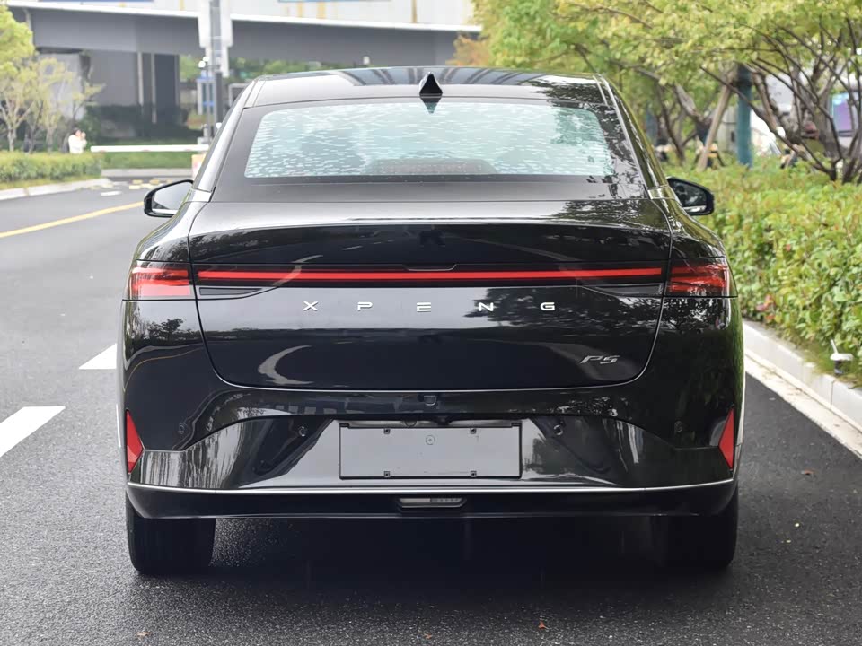 XPENG P5