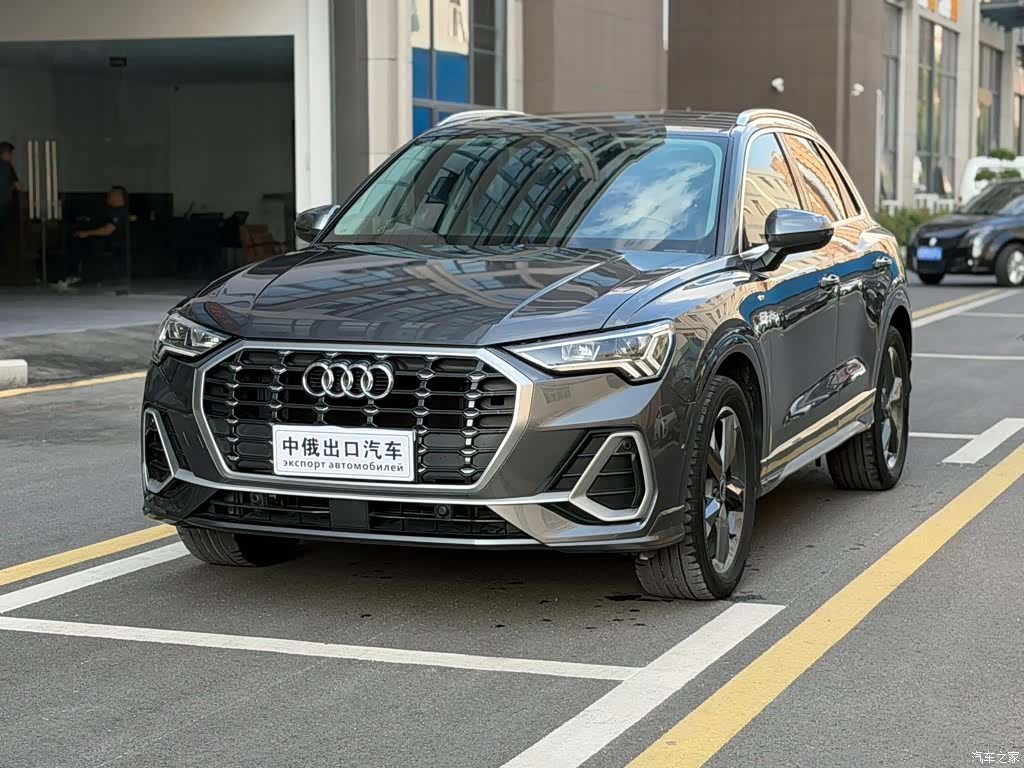 Audi Q3, 2022 1