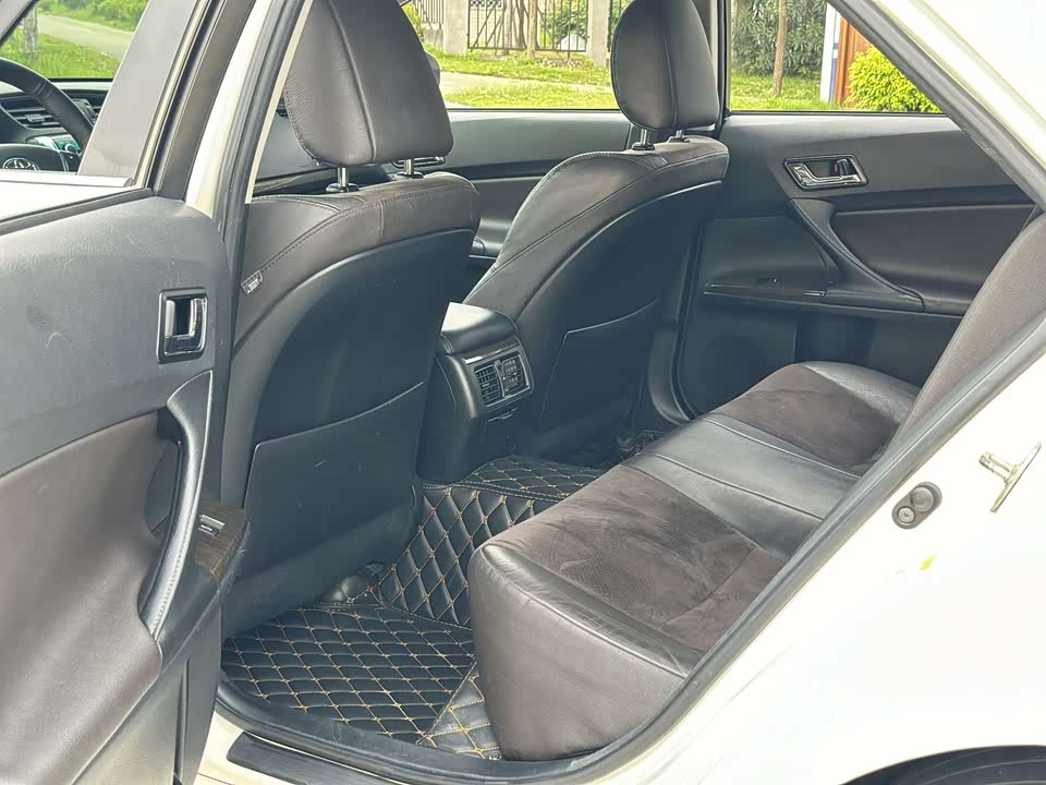 Toyota Reiz Toyota Reiz