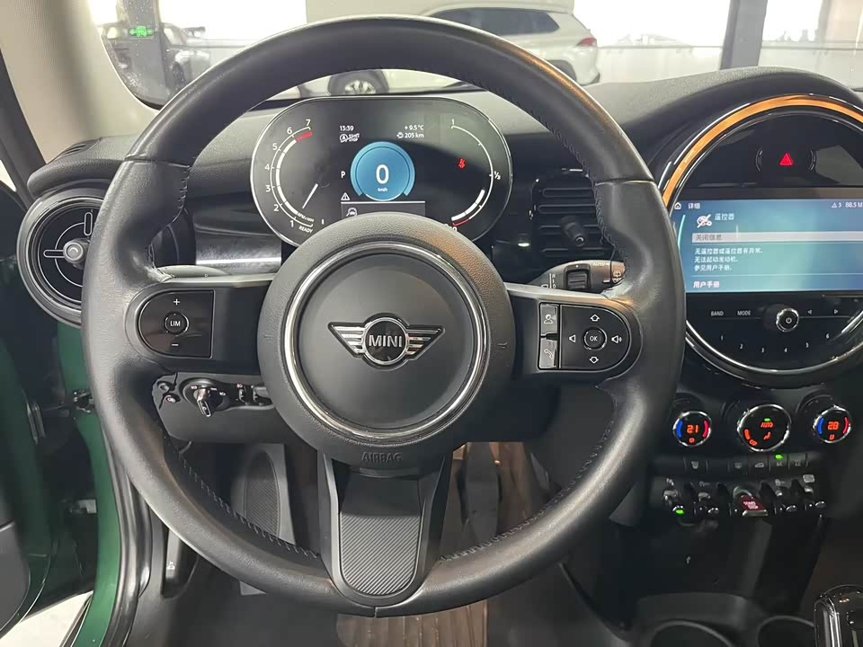 MINI MINI