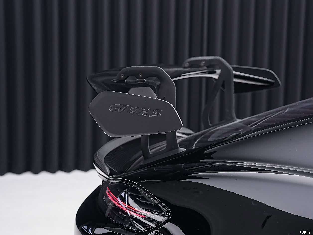 Porsche GT4, 2025 15