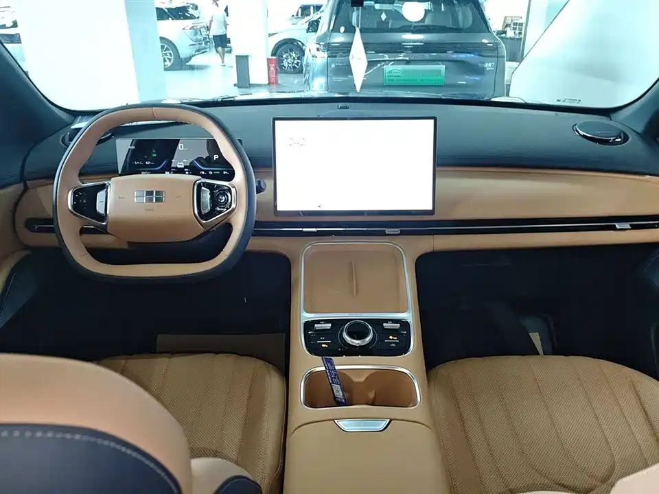 Geely Galaxy Galaxy Starship 7 EM-i