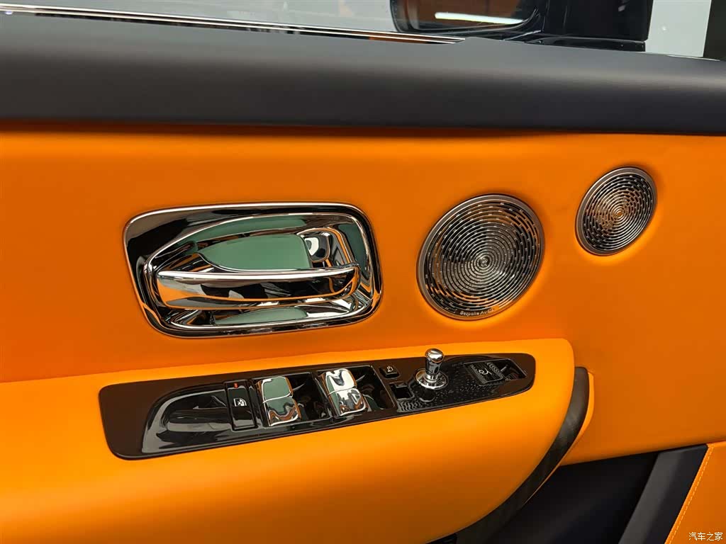 Rolls-Royce Cullinan, 2022 13