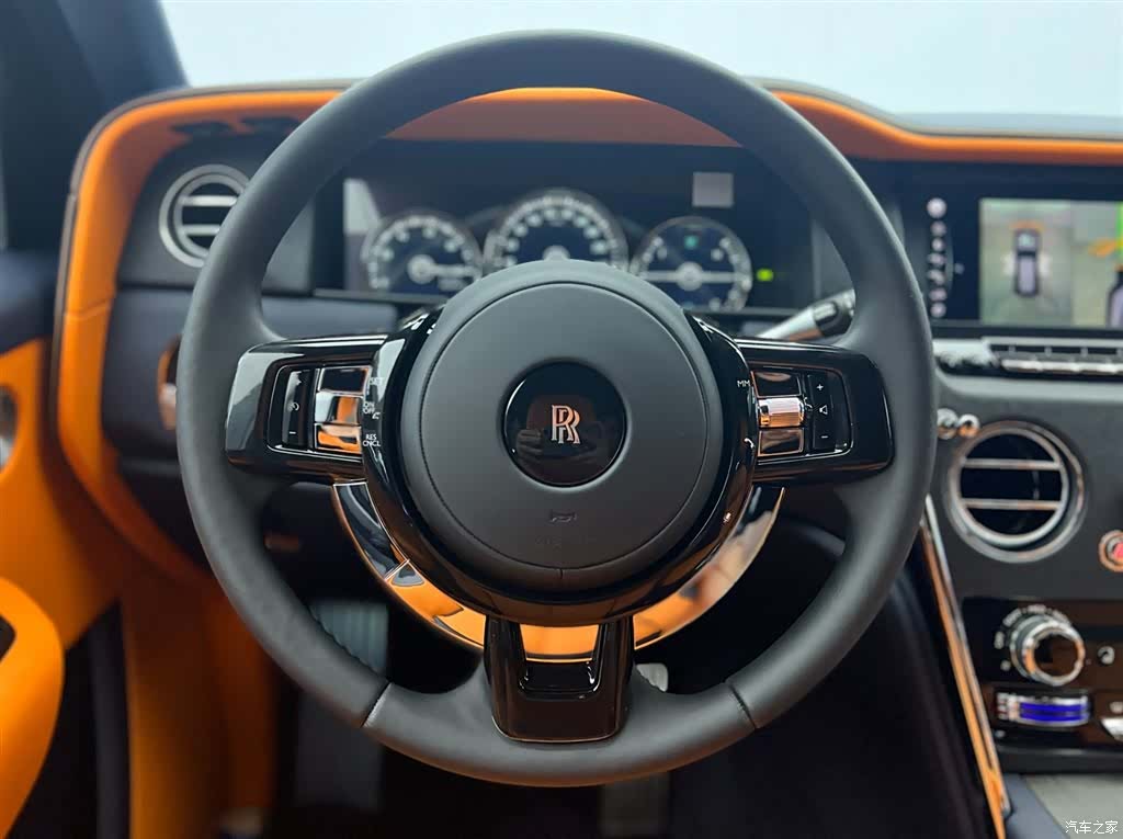 Rolls-Royce Cullinan, 2022 24