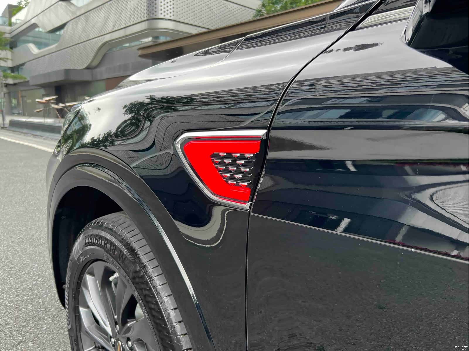 Hongqi HS5, 2024 36