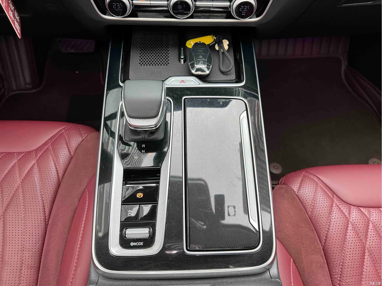 Hongqi HS5, 2024 19
