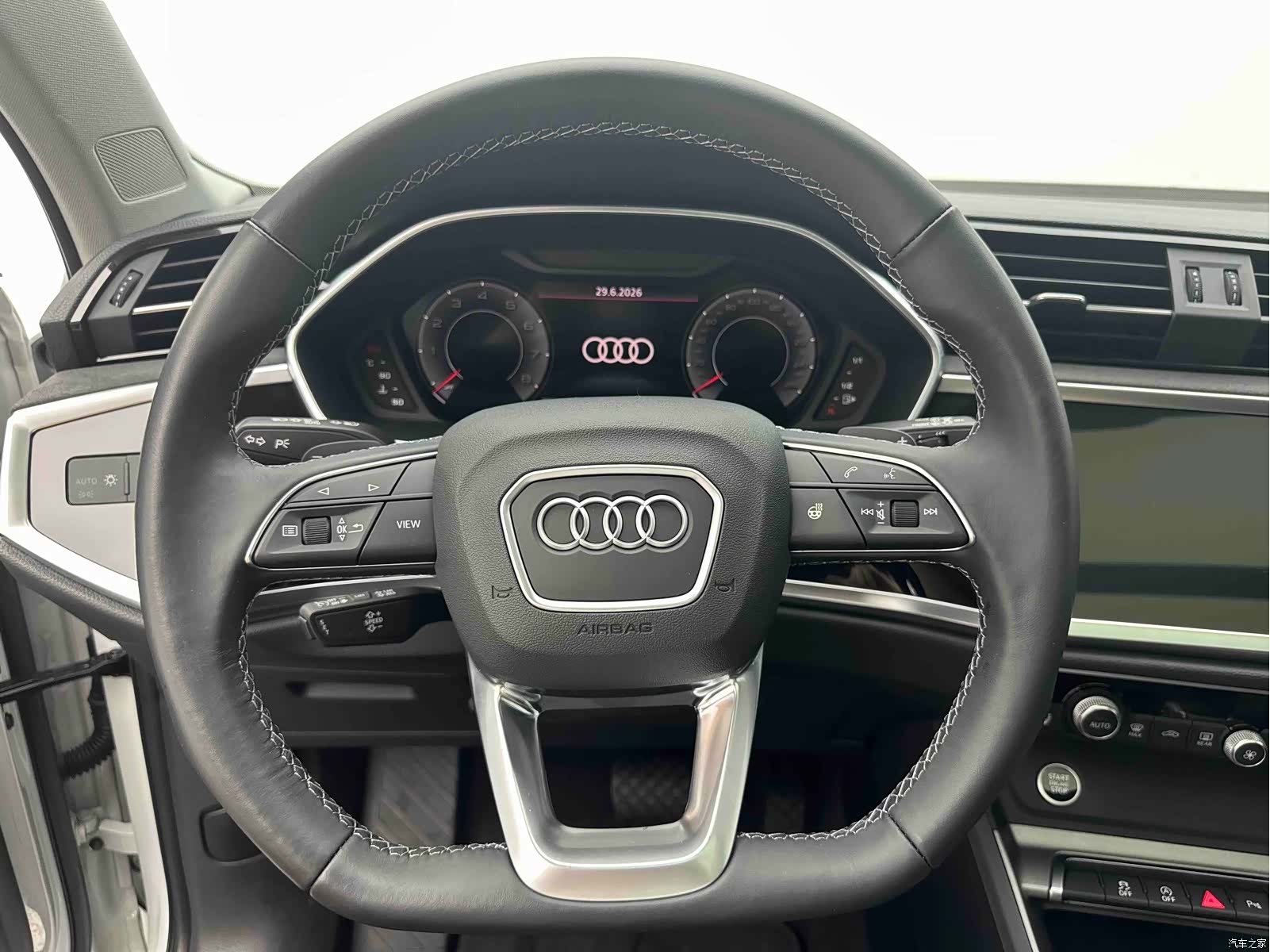 Audi Q3, 2023 18