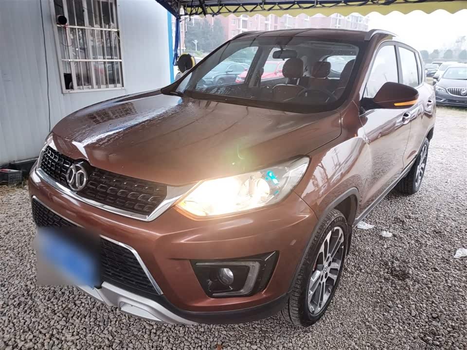 BAIC Shenbao X35