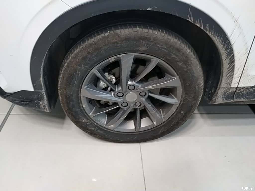 Geely Coolray, 2025 23