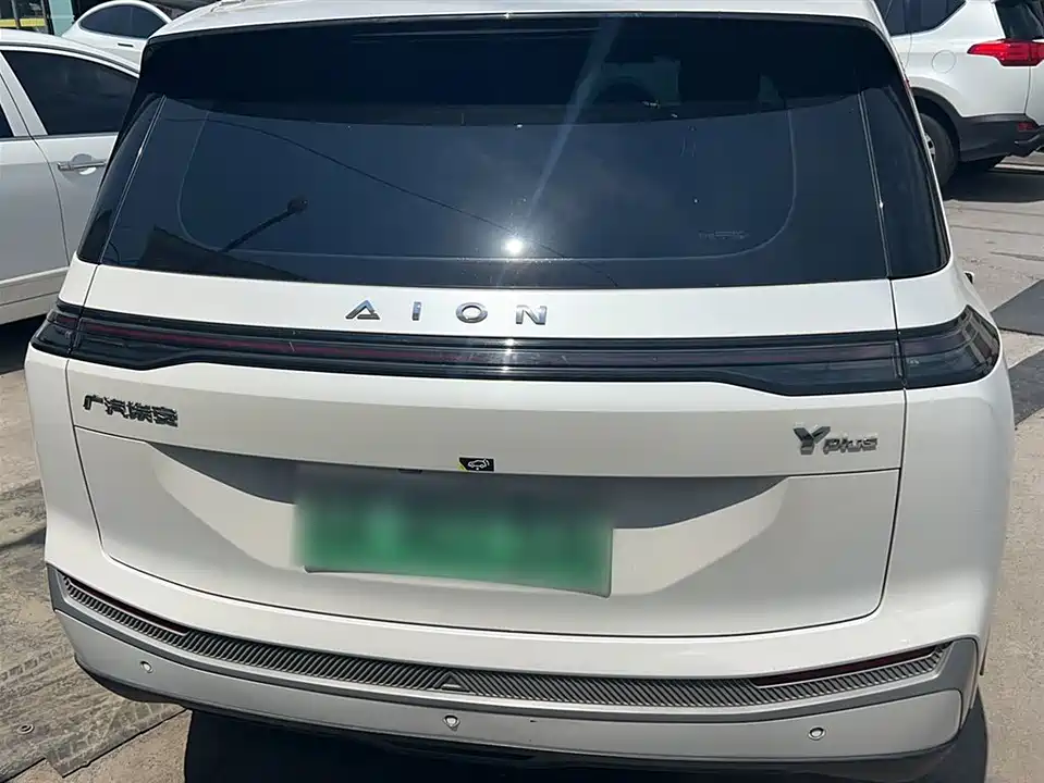 Aion AION Y