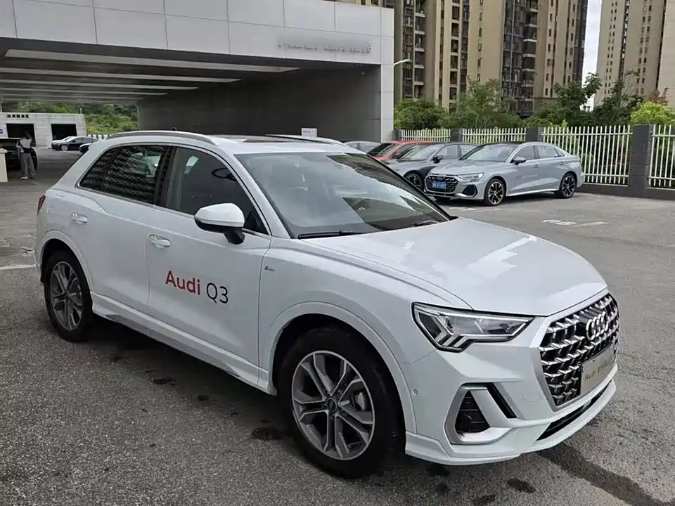 Audi Q3 Audi Q3
