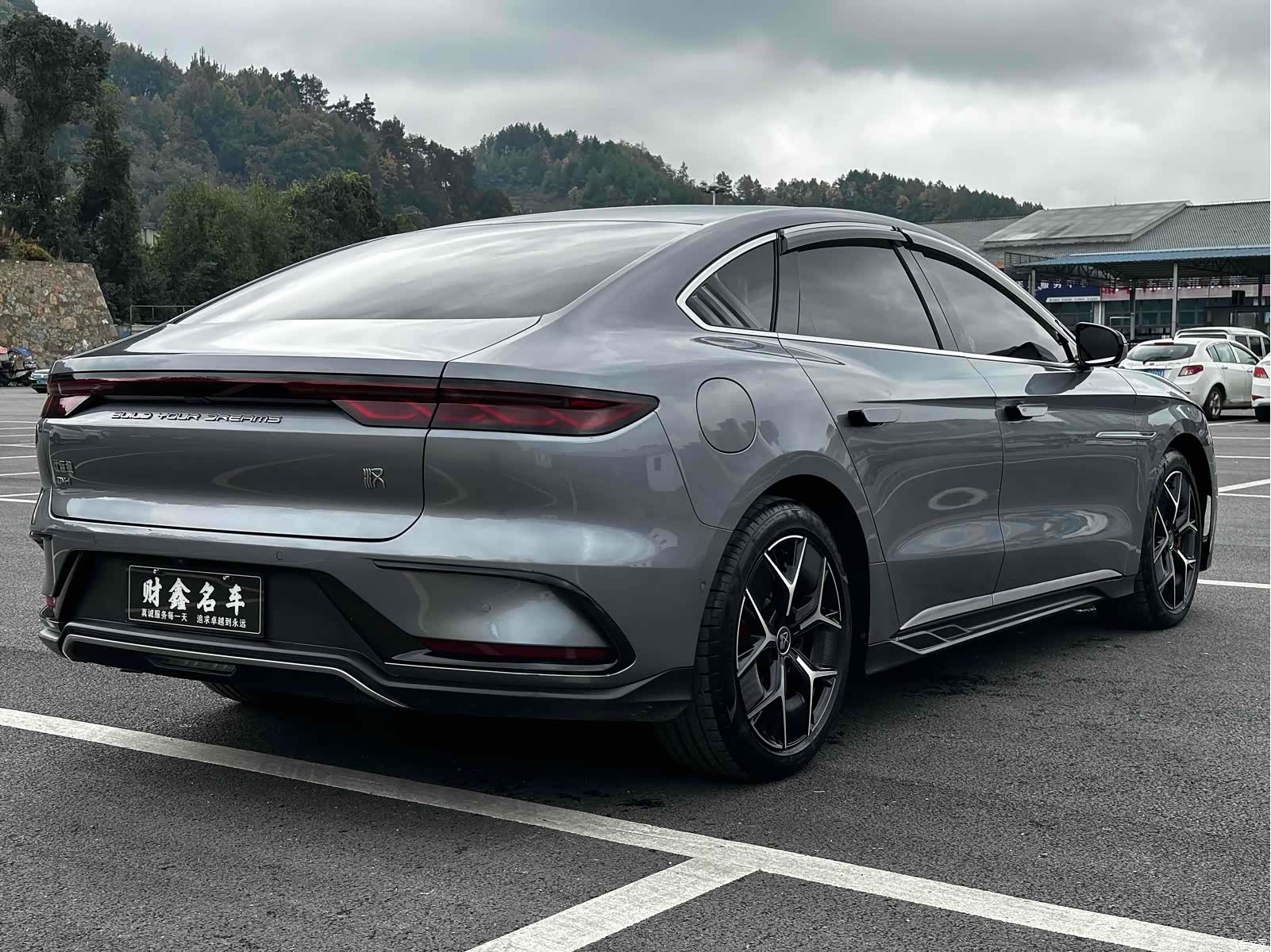 BYD Han, 2023 12