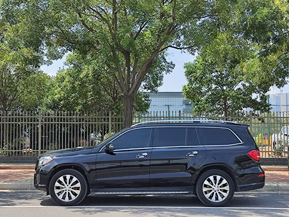 Mercedes-Benz GLS Mercedes-Benz GLS