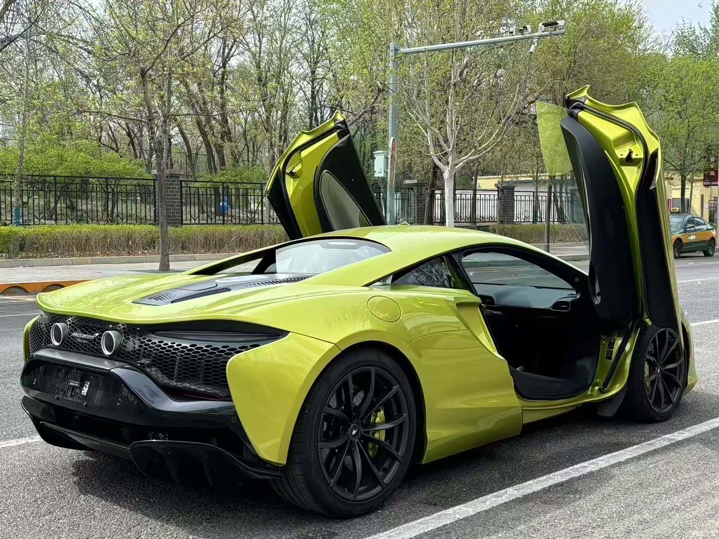 McLaren Artura, 2023 4