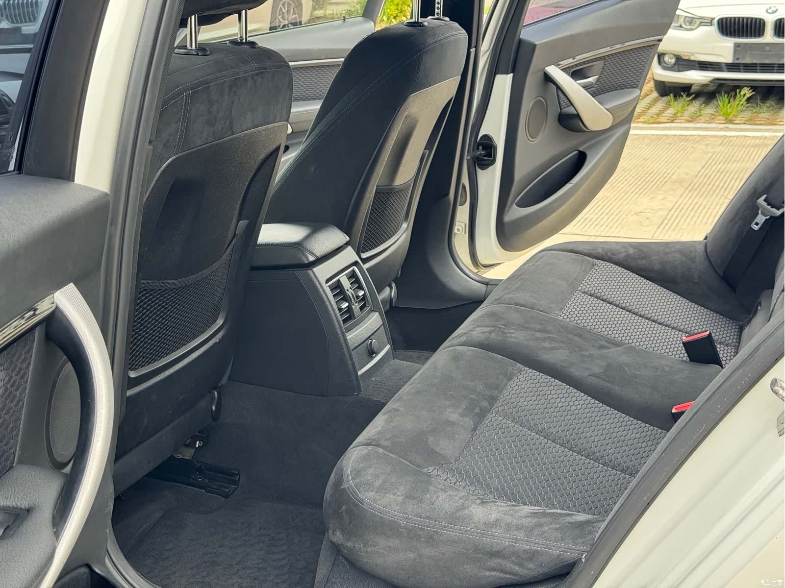 BMW 3 Series, 2017 12