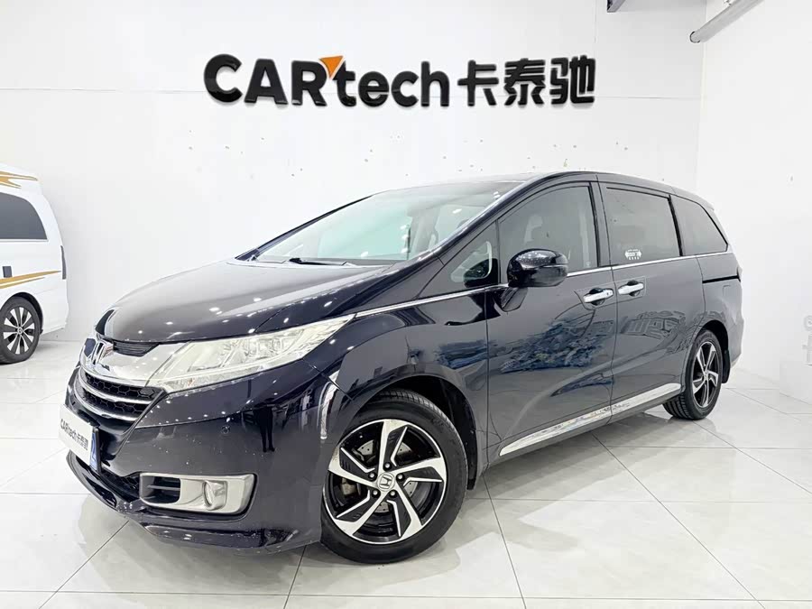 Honda Odyssey 2015, фото 1