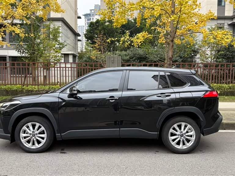 Toyota Corolla Sharp amplifier