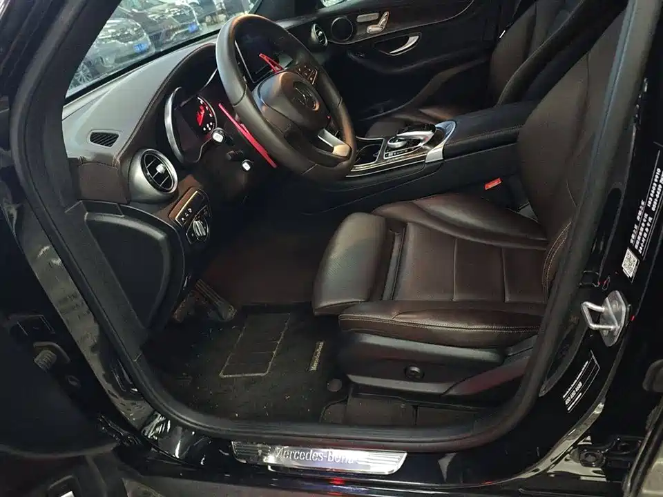 Mercedes-Benz GLC Mercedes-Benz GLC