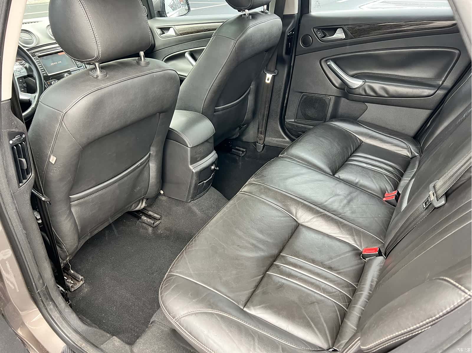Ford Mondeo, 2012 8