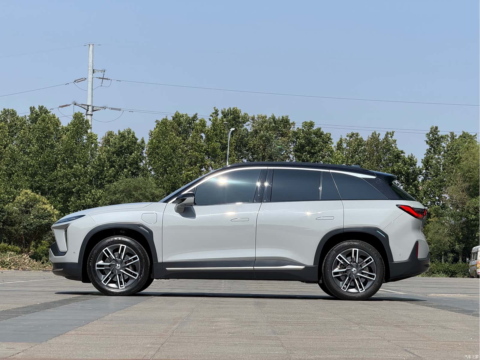 NIO ES6, 2021 4