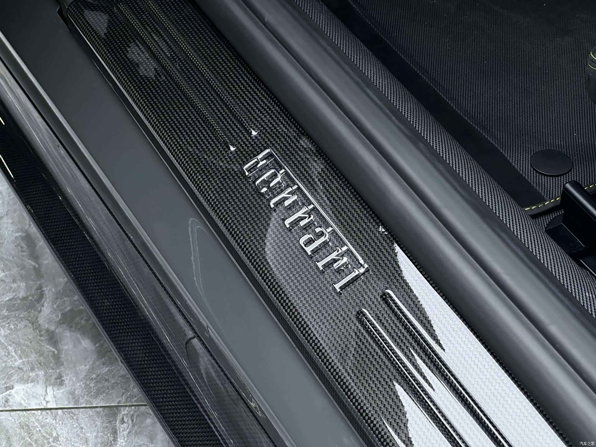 Ferrari 812, 2023 19