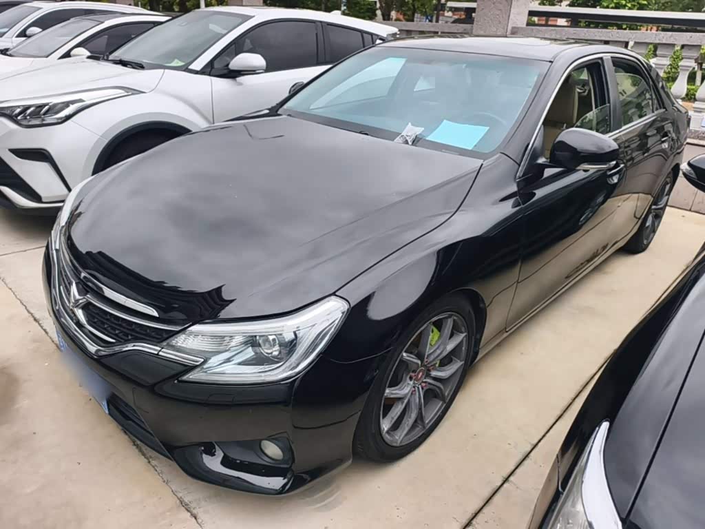 Toyota Reiz